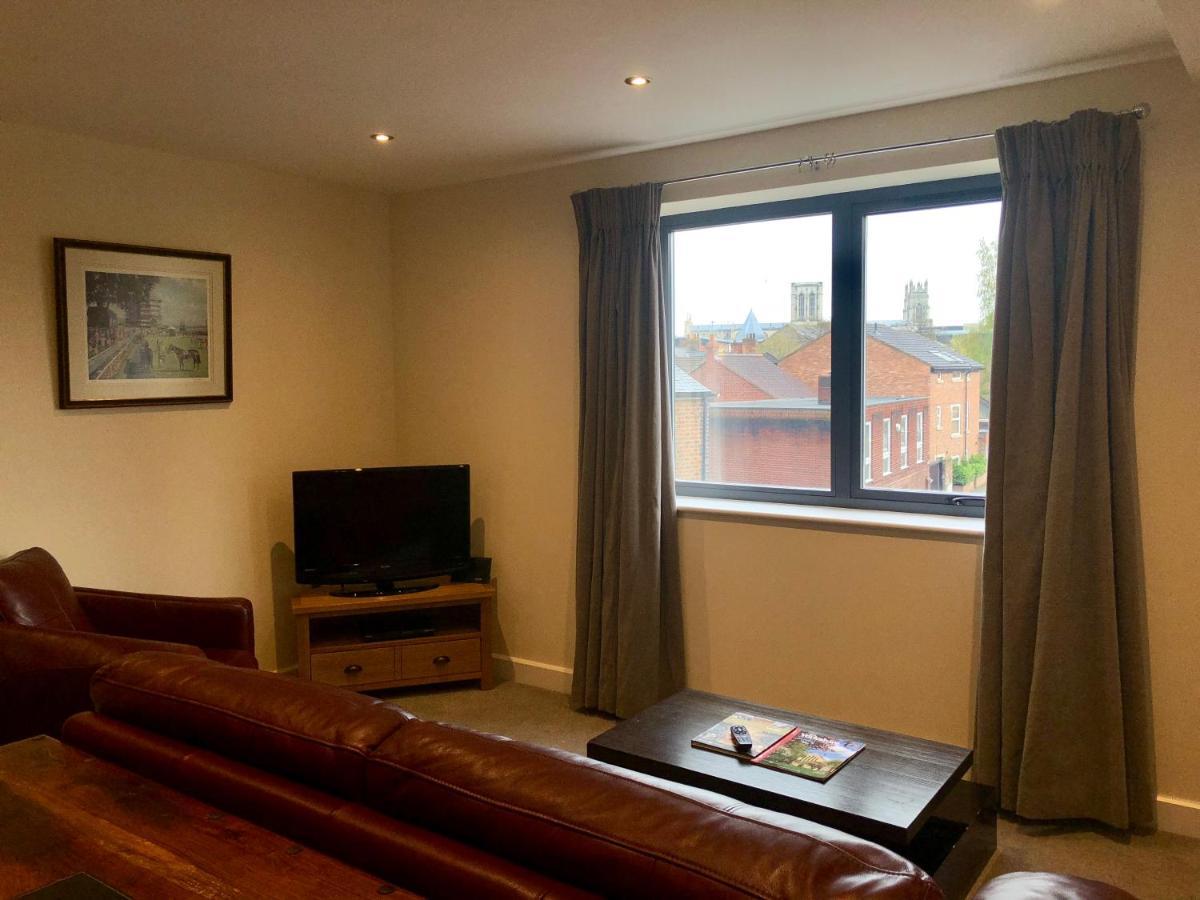 Vikings Two Bedroom Apartment With Free Parking. York Extérieur photo