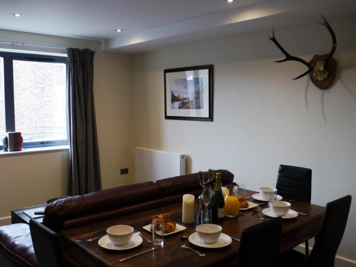 Vikings Two Bedroom Apartment With Free Parking. York Extérieur photo